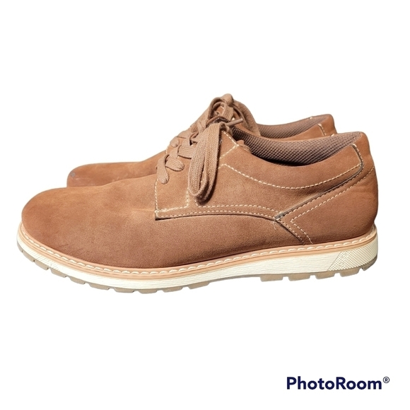 Madison Avenue Simpson Brown Faux Suede Oxford Shoes - Picture 1 of 6